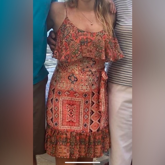 Beautiful Coral Guess Dress - Picture 1 of 4